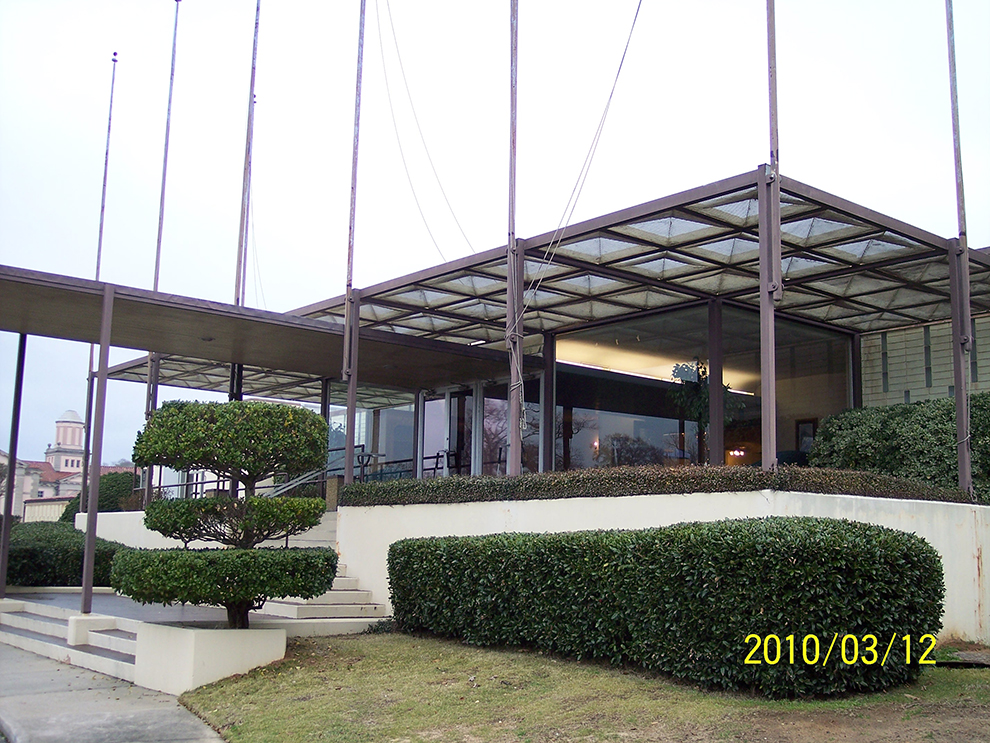 Bldg 129 2010 Exterior